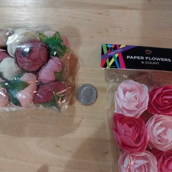 Fake flower bundle nwt - Picture 9 of 10